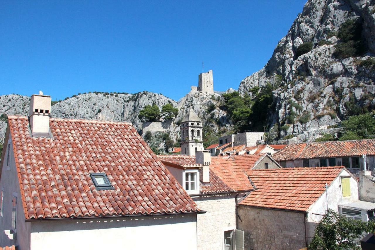Apartment Mimica-Croatia , Omis , Center Exterior foto