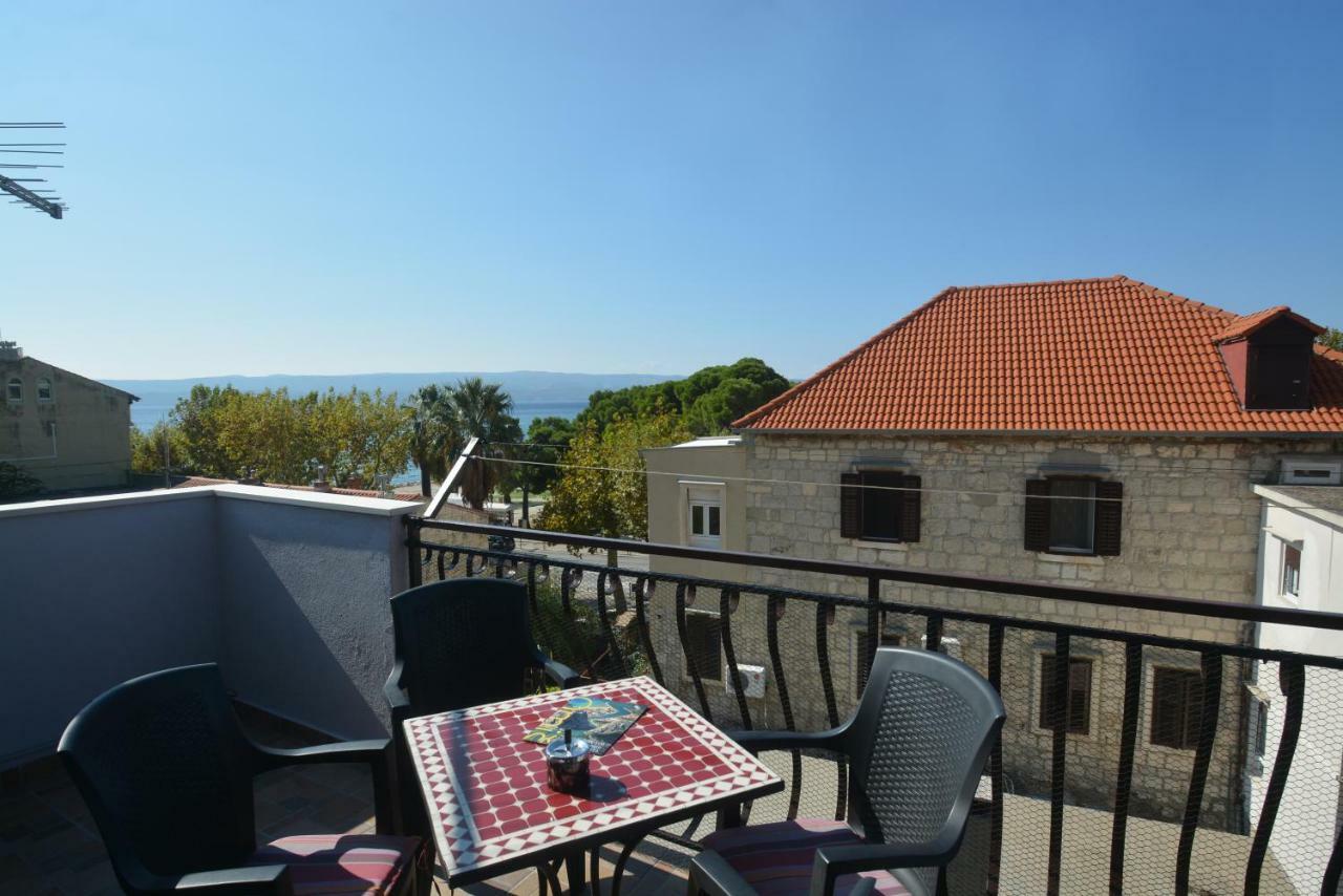 Apartment Mimica-Croatia , Omis , Center Exterior foto