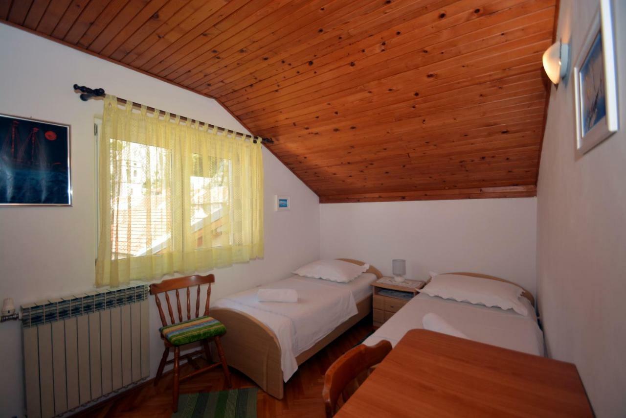 Apartment Mimica-Croatia , Omis , Center Exterior foto