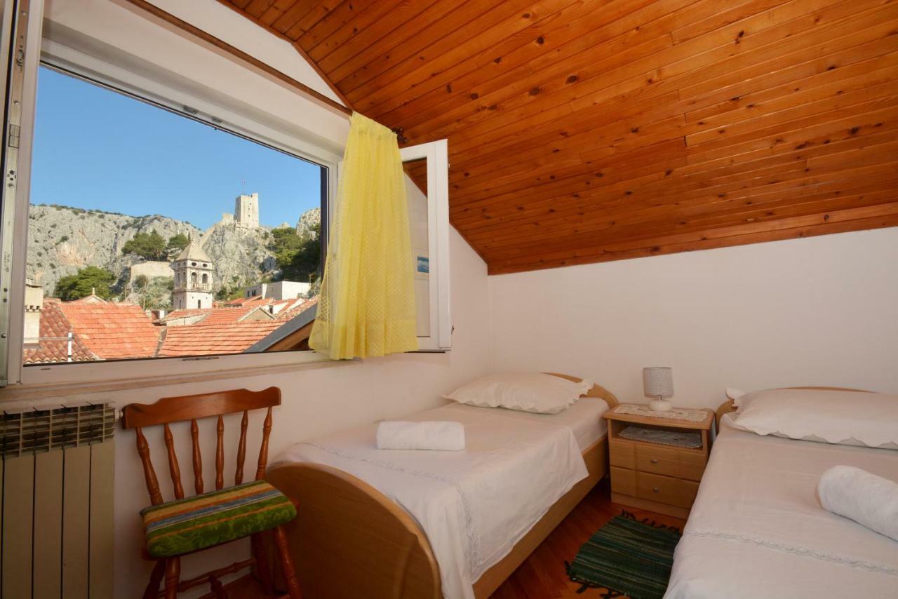 Apartment Mimica-Croatia , Omis , Center Exterior foto